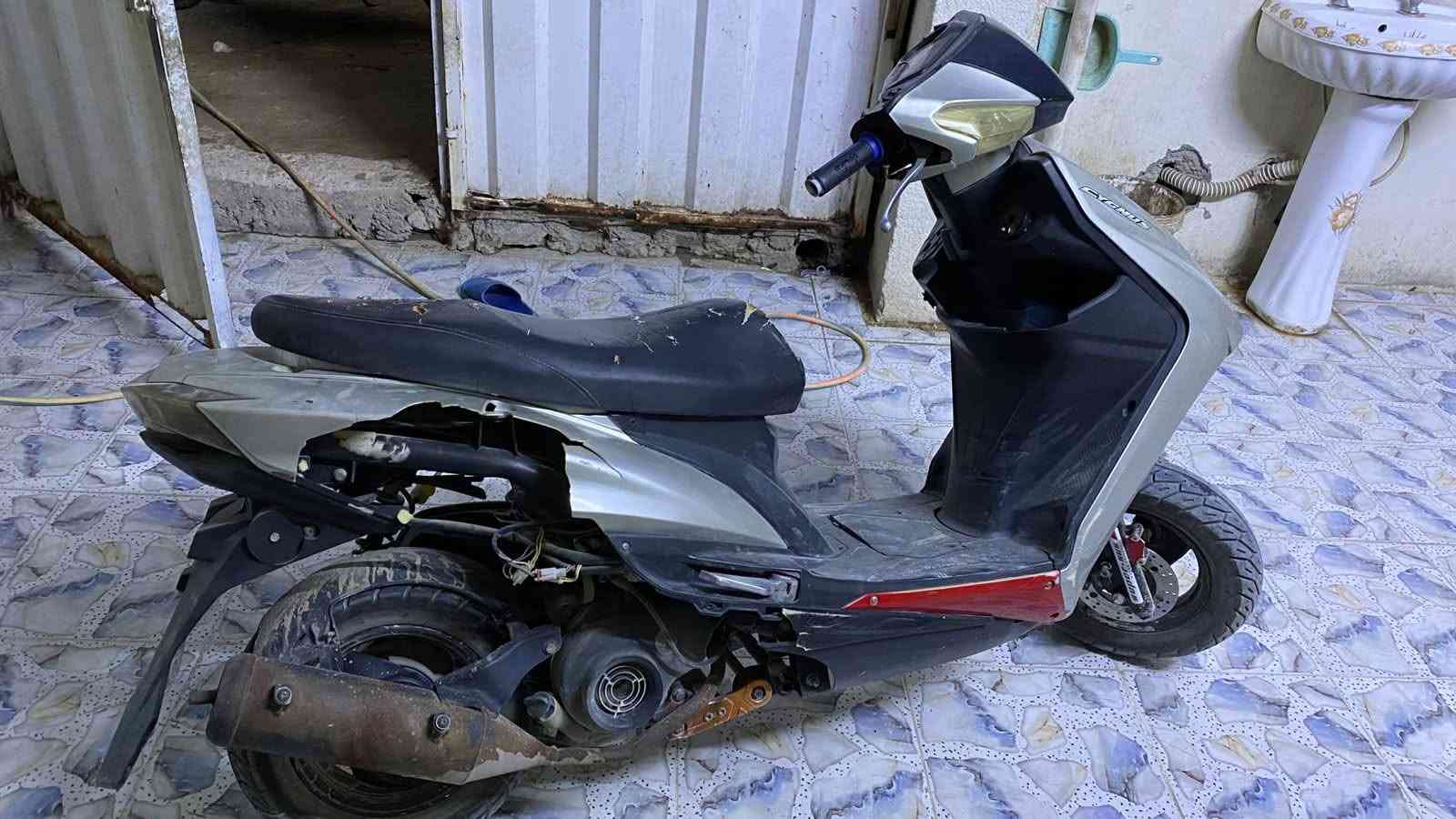 السلام عليكم سكنز شمعه بيه مكينه مال ماكس رمبه 
شرط الشلعه والنعومه كهربائيات شغاله سلف هندر فقط الصفاح بيهن كسر مكانه حله السعر ٢٩٠ وبيه مجال ***********
