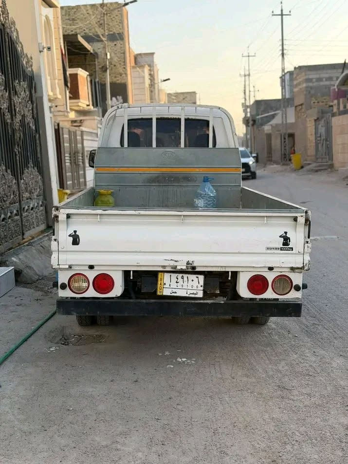 سلام عليكم كيا بنكو مكصوصه ادوات 2019 السياره مسجلها ب اسمي اصولي على القرار القديم تاخذ تحويل ثاني يوم مكينه وكير خير من الله كيرها اتوماتيك مكانها البصره 
📶 السعر 95وبيه مجال لشراي 
📲 ***********
