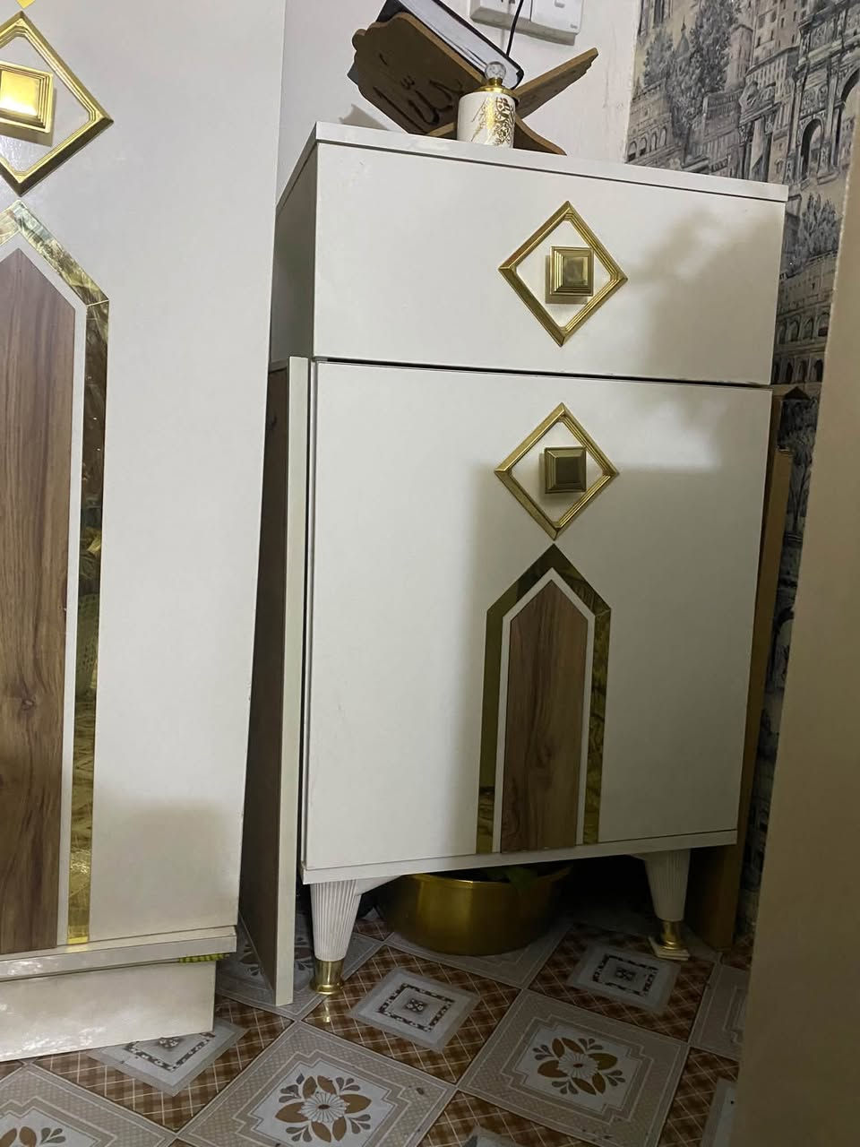 سلام عليكم غرفه تركيه سبع قطع نظافه 99 مستعجل تواصل ***********
