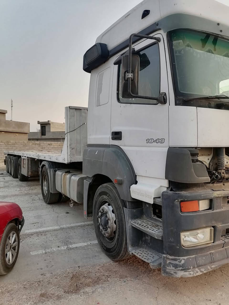 سلام عليكم سيار اكسور للبيع كهربائيات كامل كير اسل شرط تجي وشوف ابعينك سياره ما ناقصه شي للاستفسار أكثر النتصال عل رقم ***********
