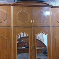 غرفة خشب • ميز تواليت • البصرة المركز