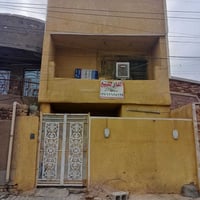 بيت للبيع • ١٠٠م • شارع عشرين