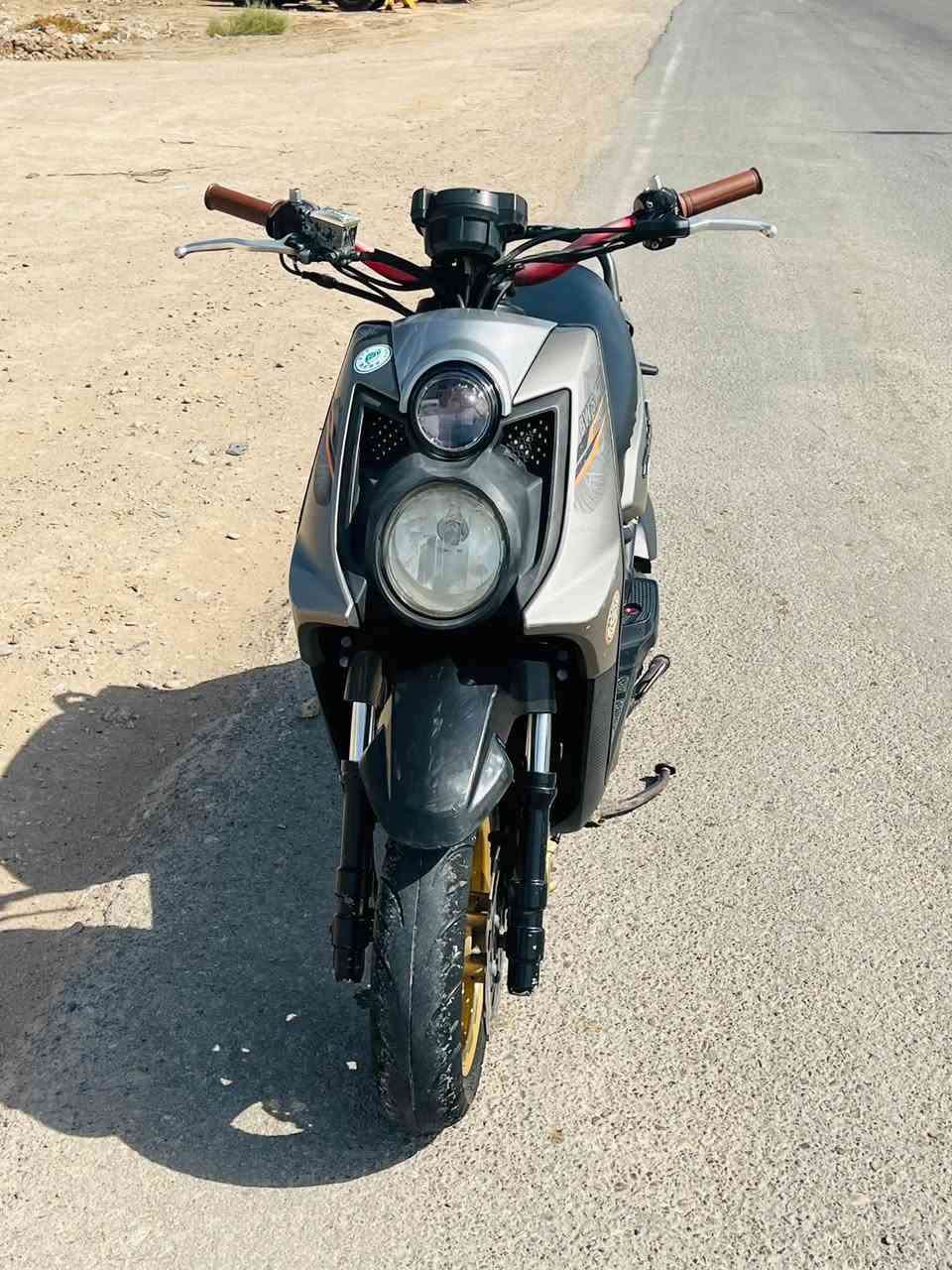 جبلي • ٢٠١٥ • كهربائيات