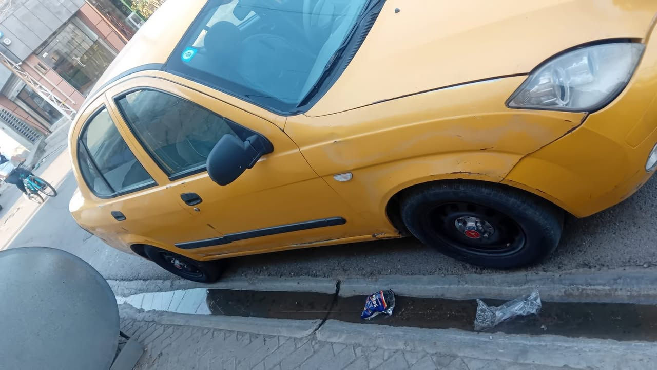 طيبة موديل ٢٠١٣ تحويل مباشر مصفرة هيئة وغرامات باسمنا محرك بيه خيط تبخير كير وحداديه و كهربائيات وتبريد كلها جاهزة السعر ٣٠ ورقة وبيها مجال شي قليل العنوان بغداد حي النصر رقم الهاتف *********** أبو جود
