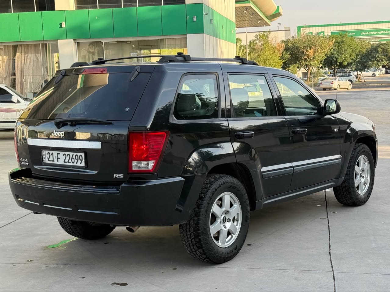 لاريدو ٢٠٠٧ • مكينة ٣٧٠٠ 4x4 • مشي ١٩٥الف