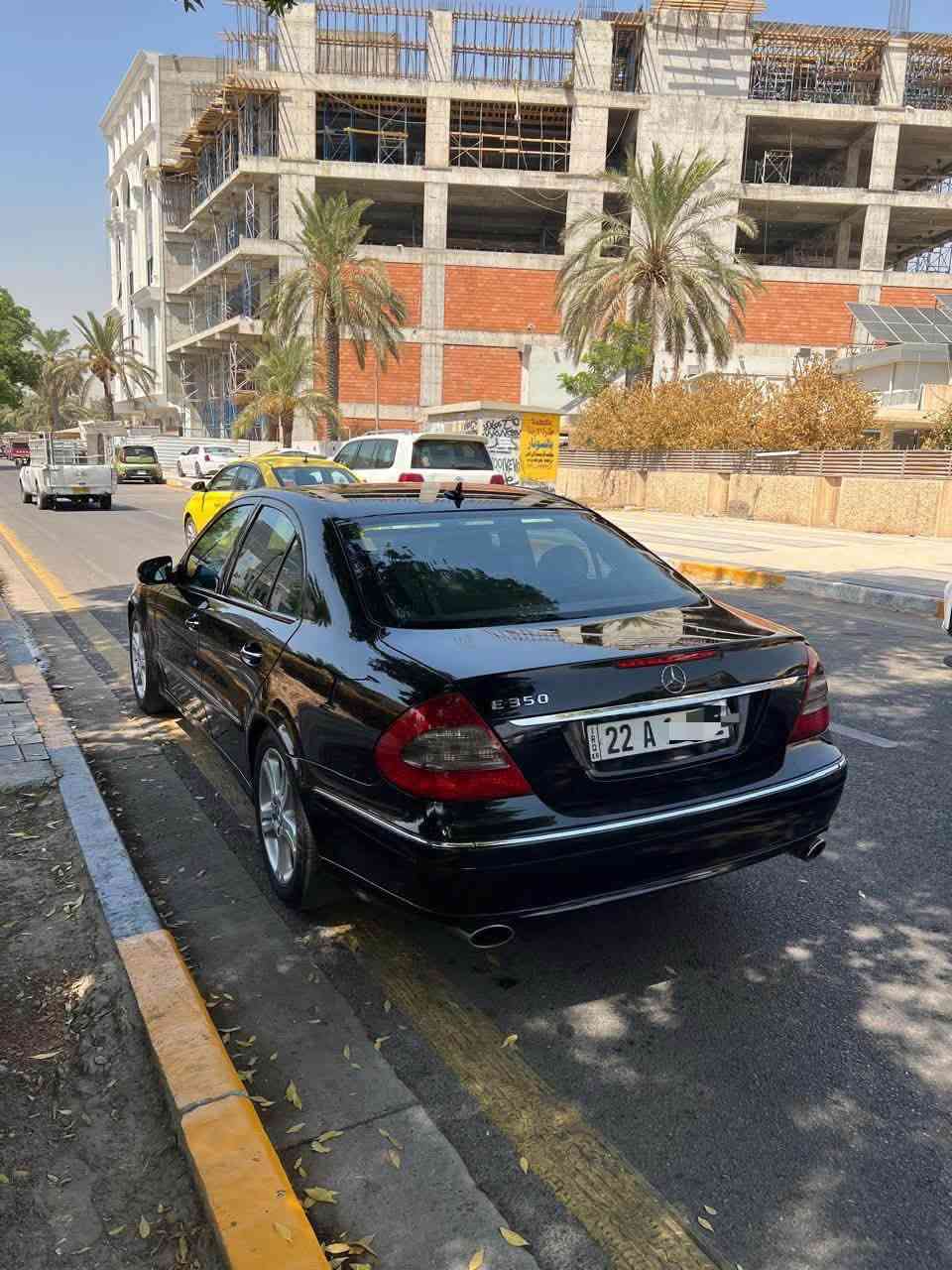 ╔═══ ❖ بسم الله الرحمن الرحيم ❖ ═══╗
🚘 مرسيدس أم عيون W211 E350 موديل 2008 🚘
🔥 المرغوب والمكفول 🔥

• محرك وكير مكفولات
• كير 7 نمر
• السيارة طيارة ما شاء الله 🚀
• نادر تلكه هيچ قطعة، وبهالنظافة وبهالمواصفات 👌
• وضع البلادي 
• كشنات جلد
• تبريد وتدفئة للكشنات ❄️🔥
• تحكم كهربائي بالأبواب
• فتحة سقف
• ستيرن تحكم كهربائي
• صعود ذكي
• نظام ترحيب
• سماعات دمام 🔊
• السيارة نظيفة كلش ✨
• الصبغ بيها ربع جاملغ فقط: الأمامي الأيمن

💰 السعر: 150 ورقة

📞 للاستفسار:
***********
موقع السياره بغداد اليرموك
╚═══ ❖ الله يرزق الجميع ❖ ═══
