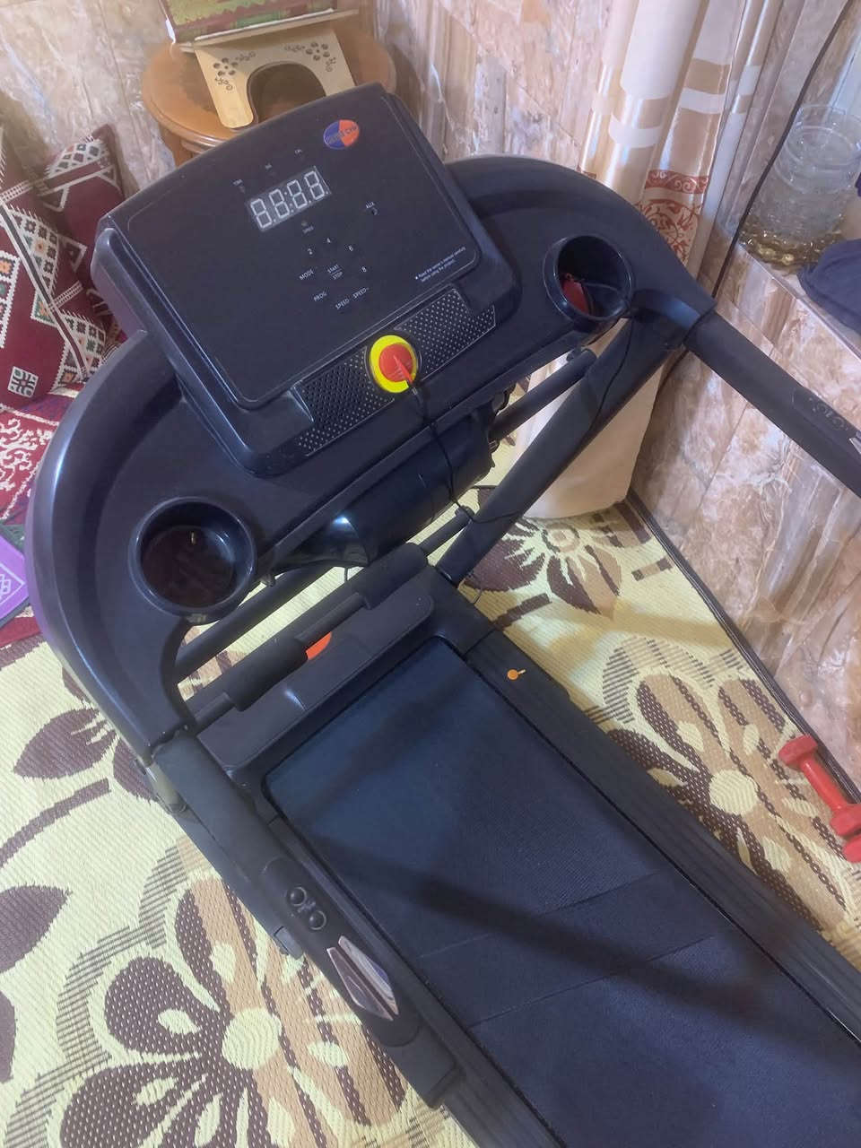 جهاز جري • مستعمل قليل • يتحمل ١٥٠+