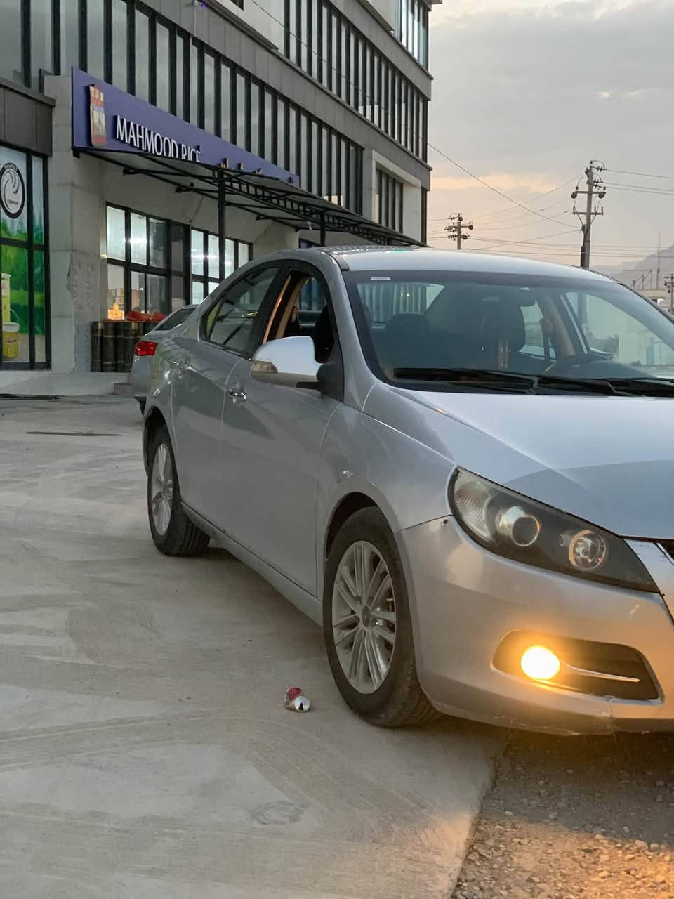 جاک ٢٠١٢ سئ بست بۆیاغ چوار ویل و تایەی لۆک پاتری نوێ  تەبرید لەسەر سویچ هەمووگیانی بەشەرت  سەنەوی تا 2029 تازەیە هەزەی نوێیە
شوێن حاجیاوا

نرخ 62 محامەلە 

***********

