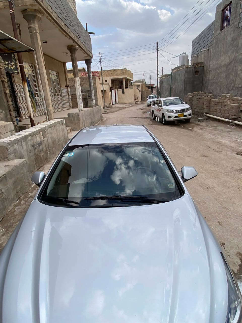 السلام عليكم سياره سوناته 2020 معلايه 2023 السياره غاز وارد كوري مكفوله كفاله عامه حته من الصبغ السياره جديده و نضيفه رقم بصوره تحويل كير و مكينه كفاله    نص فول 
والسعر 140
***********
البصرة
