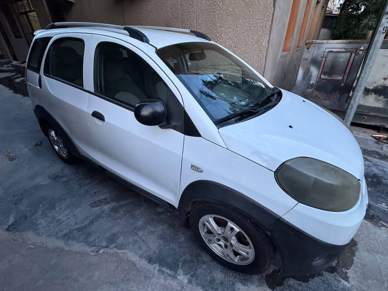 سلام عليكم عندي سيارة 🚗 شيري اكس 1 موديل 2014 مستلمه من الشركةعلى أيدي مكفولة من الصبغ  والتبديل والبارد  انظف شيري  بالعراق ماشية 27 الف فقط  رقم بغداد الدولي الجديد 
تخم تاير جديد باتري جديد  تبريد ثلج باسمي تحويل ثاني يوم 
مكاني بغداد الكرادة للاستفسار على الهاتف *********** ابو سجاد وشكرا لادارة الموقع
