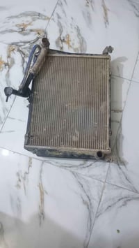 سلام وعليكم راديتر جنبي اج وان للبيع مع حاضن جديد بعده ما مشدود مكان ب...