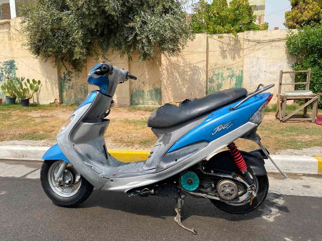 سلام عليكم دراجه ماكس منغولي نقص قبق هندر وشوته بيه صوت سنجيل السعر 250وبيها مجال المكان مرور الطوبجي الاستفسار ***********
