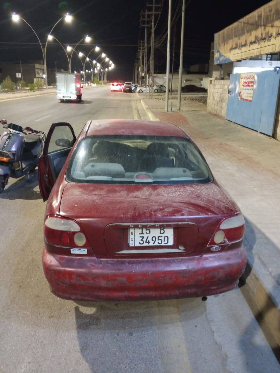 سلام عليكم  
كيه سيفيا موديل 2000 كير محرك خير من الله 🤎 
سنويه لل 31 اني راعيها لا كصة ولا ضربه السيارة بلاديه  باقي التفاصيل اتصل على هاذا الرقم( ***********) فقط واتساب مكان السيارة الانبار الرمادي 🤍
