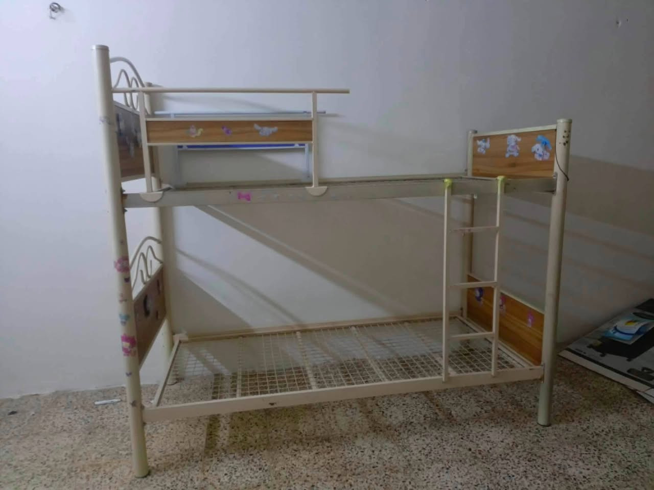 للبيع العنوان بغداد حي النصر واتساب ***********
