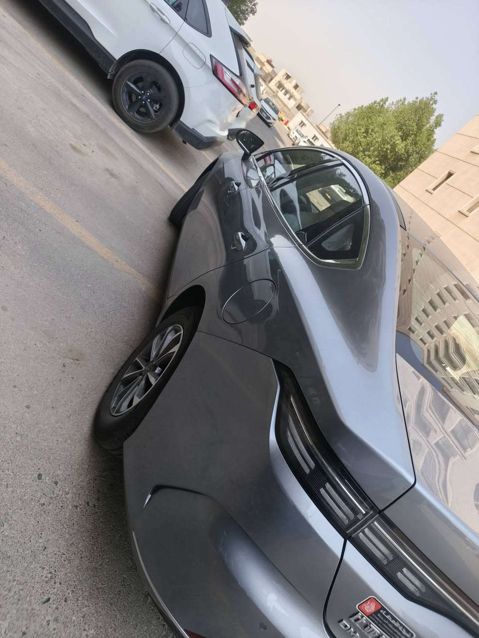 بي واي دي دستروير ٢٠٢٥ للبيع فقط جاملغ امامي مبدل ما بيها صبغ ماشيه ٣٢٠٠٠ السعر ١٨ مليون وبيها مجال بسيط للتواصل ***********
