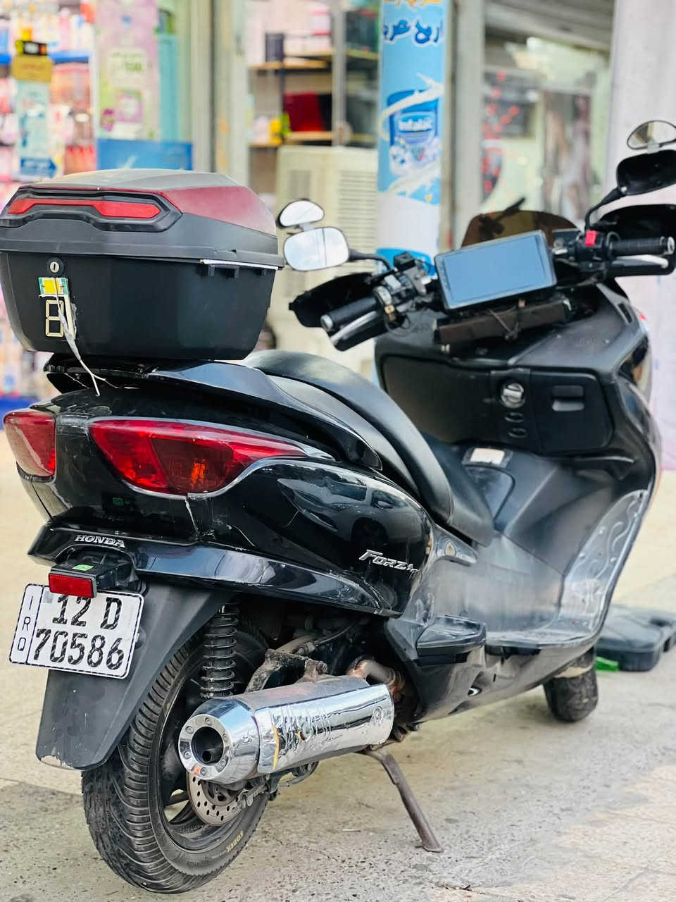 فورزا 0.8 مرقم باسمي مكينه شرط بلادي السعر مليونين ونص مو شراي لا اتعبني ‭***********‬
