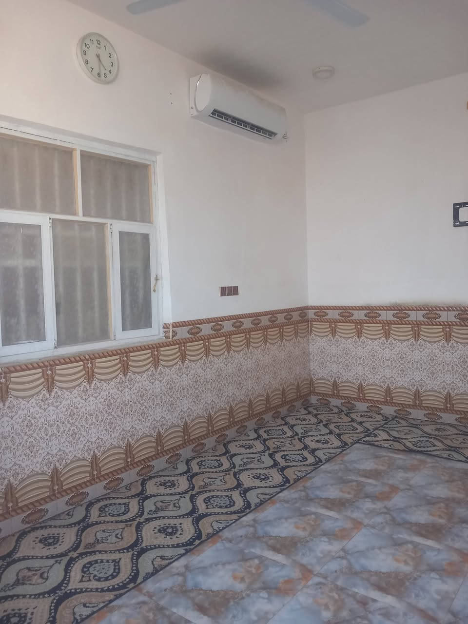 🏡 بيت للبيع – قضاء السنية
📍 مقابل ثانوية الكندي، قريب من سواق السفير 🚗 يبعد عن الشارع العام 60 متر فقط
📐 المساحة: 200 متر 📄 الطابو: زراعي سند 25
🏡 البيت كما موضح في الفيديو ✅ موقع مميز وقريب من الخدمات
💰 السعر: 60 مليون دينار قابل للتفاوض وبيه مجال للجادين
📞 للاستفسار والاتصال:    ***********
