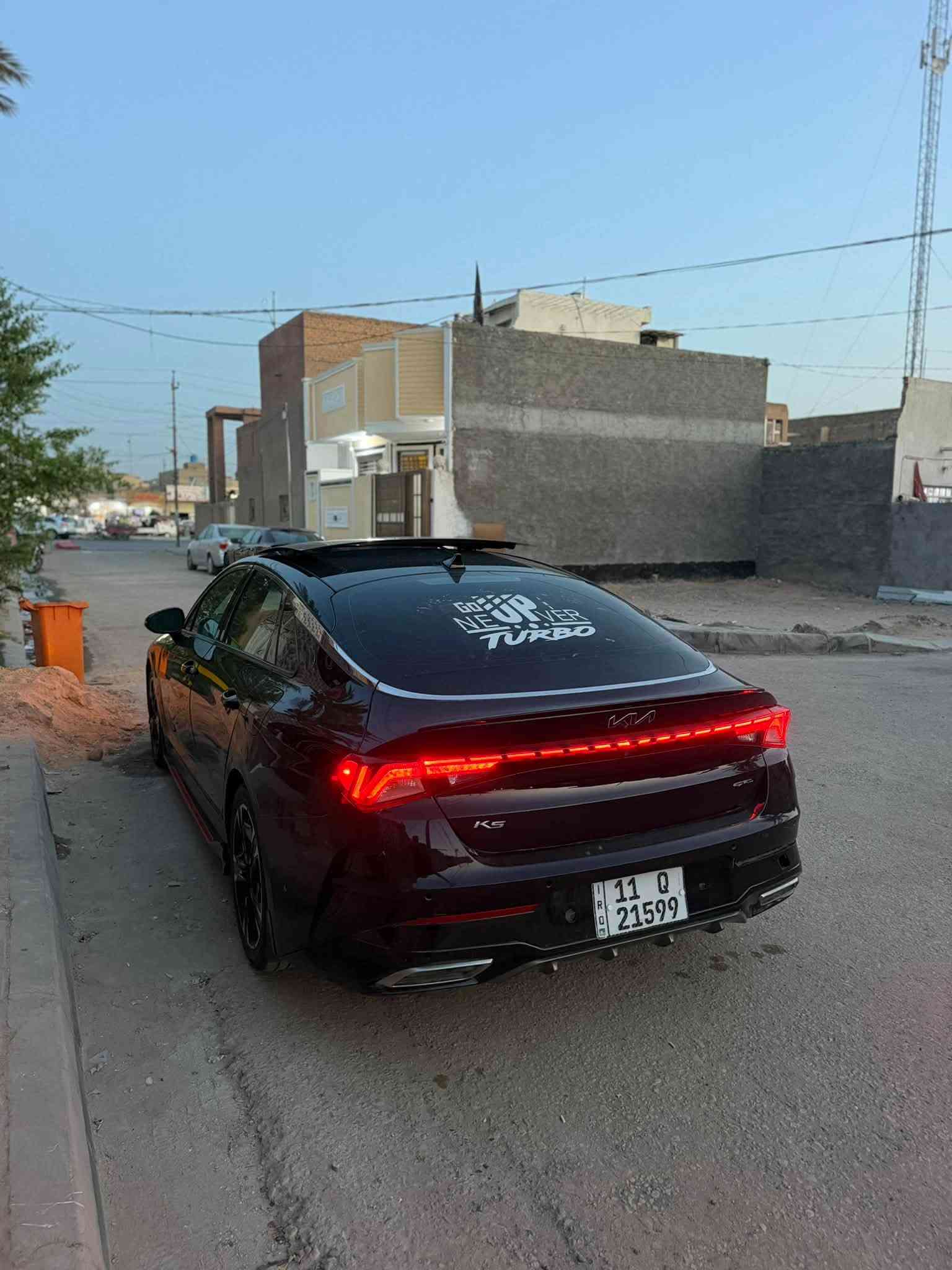 تم تنزيل السعر بسبب الوعود الكاذبه 

K5 جيتي لاين2022 
السياره فول مواصفات 
١-بنوراما 
٢-رادارات اماميه وخلفيه 
٣-نقط عمياء 
٤-تحكم ستيرن 
٥-مثبت سرعه 
٦-نضام سياقه ذاتيه 
٧ كامرات 360
٨-نضام الاوتو هولد 
٩-كشنات جلد احمر 
١٠-تشغيل عن بعد 
١١-نضام ترحيب ذكي 
١٢-فتح جنطه عند الاقتراب 
١٣-نضام التحذير الذكي
١٤-نضام زنون ٣عدسات ديناميكي 
١٥-شحن لاسلكي 
١٦مساعد البقاء في المسار 
١٧-اربع وضعيات قياده
١٨-تدفئه بل ستيرن

ملاحضه السياره رقم بغداد بيها قطعتين بجم كبس بدون ايرباك بدون دواخل السياره بيها باب السايق والي وراه وملاون شبر بل جاملغ من جوه لباب  بس الباقي كفاله 
***********
مكانها كربلاء 
السعر 145
