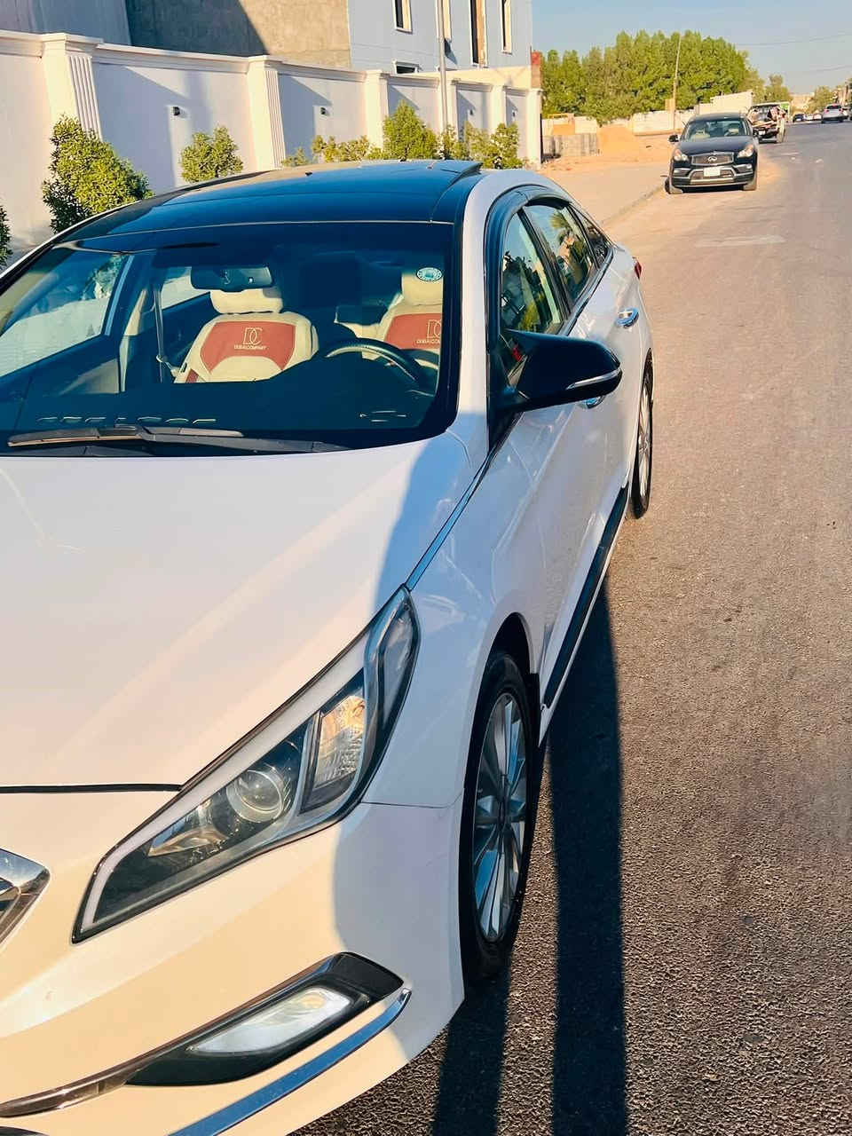 سوناتا خليجيه
موديل 2016
فول المواصفات
بانوراما 
 كشن كهرباء تبريد قطعتين 
محرك 2400 دوش 
كير محرك مكفول مكينه مامفتوحه
ماشيه ١٠٠k حقيقي جرص ايدك 
رقم شمالي دهوك تحويل مباشر 
جاملغ خلفي مصبوغ اليمنه وباب السايق مصبوغ
السعر135وبيها مجال بسيط 
العنوان بغداد حي الخضراء او /ابو غريب 
***********
