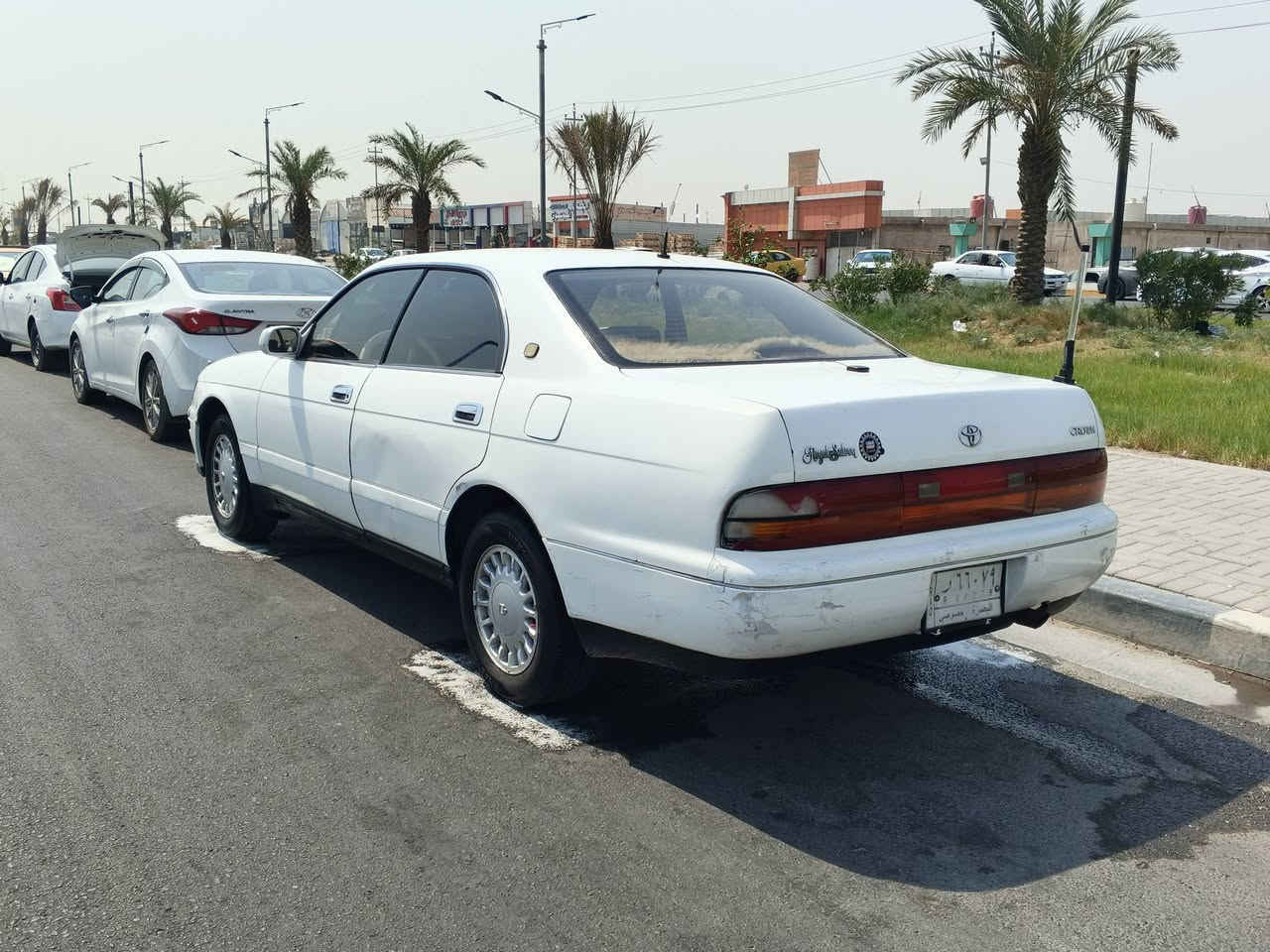 السلام عليكم سياره بطه للبيع موديل 1991 السياره كفاله من الصبغ والتبديل ومنضومت التبريد كله جديده وتخم تاير جديد والحداديه جدد السنويه منتهيه صاله 4 أشهر المكان بصره ابو الخصيب رقمي *********** السعر57 بيه مجال حك الجيه
