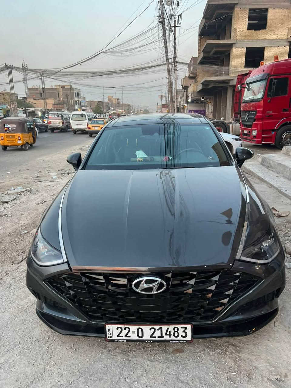سلام عليكم
سونتا 2023  امريكي
فول 1/1 
 بصمه فتحه كشنات جلد 4 مودات قياده رادارات 
￼سياره فول الفول 
مكينه 1.6 تيربو 
كير بشرط
تخم تاير ماشيه 63 ميل 
باسمي السياره 
مكاني بغداد السيديه 
***********
