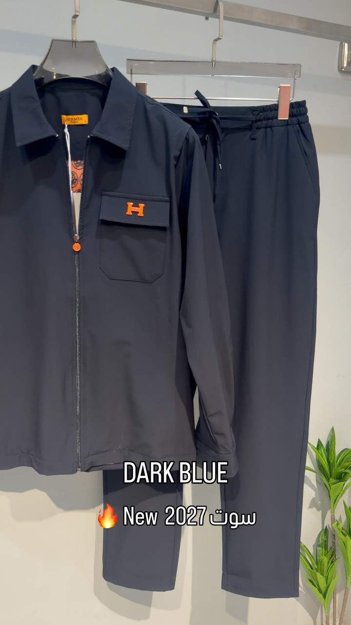 #اكسبلور #ملابس #بغداد #المنصور

نص مكتوب في الصور:
- DARK BLUE New 2027 سوت