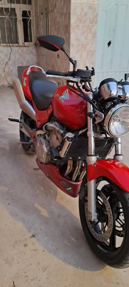 سڵاوی خواتان لی بیت ئەم ماتۆڕە بۆ فڕۆشتن هۆڕنیت ٦٠٠ مۆدیل ٢٠٠٤ هەموو گیانی بەشەرت سیرڤس کامل کرەوە  دینار مەسرەفی تیدا نیە ناونیشان سلیمانی  
ڤایبەر وە واتسئاپ  ***********
