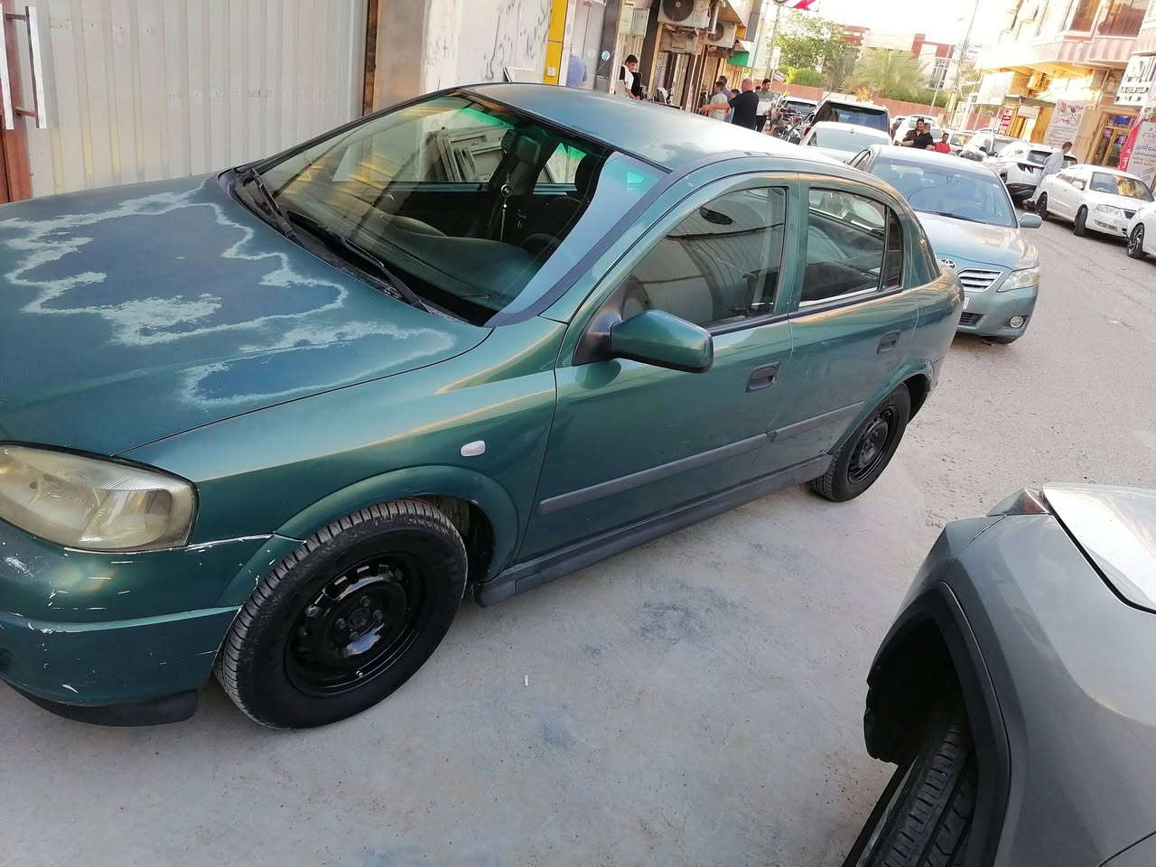 السلام عليكم ورحمة الله وبركاته
للبيع اوبل استرا 2002 بغداد انكليزي وبسمي كير ومحرك مكفول تخم تاير جديد صدر امامي خلفي جديد تبريد ثلج تدفئه كهربائياته بلاديه اي چطل مابيه غرفته جديده بلاديه كهربائياته كله شغاله بلاديه مسجل شاشه ترايك وين متريد ناعمه كلش بلاديه صبغه بلاديه بيه قطعتين صبغ اثر شخط مكفوله من ضربه كتلوكات شركه بيه السعر 55 بيه مجال ( ***********… . *********** )
