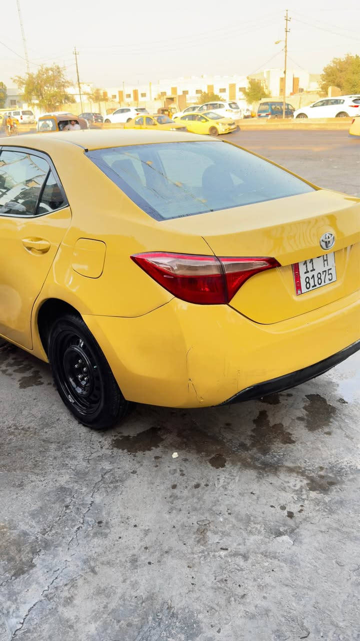 تويوتا كورولا LE 2018 تكسي وارد أمريكي
 المحرك: 1800cc المحرك المرغوب 
ماشية 127.000mile 
رقم بغداد انكليزي باسمنا نافذة ل2030 ومصفرة هيئة وغرامة جاهزة للتحويل
تبريد وتدفئة فولل❄️❄️
 دوشمة دبي جلد جديدة ونظيفة بالكامل
 باتري وتخم تاير والصدر في حالة جيدة
 الحوادث والأضرار:
 حادث أمريكا: جنطة فقط وراجع بارد بامريكا
 حادث بالعراق: خفيف، وتم تبديل جاملغ جهة السايق (بلادي) بدون أي دواخل
(((السعر 140 ورقة وبيه مجال)))
للتواصل والاستفسار:
 رقم الهاتف☎️: *********** او ***********
 مكان السيارة🏠: بغداد البلديات بغداد, العراق
