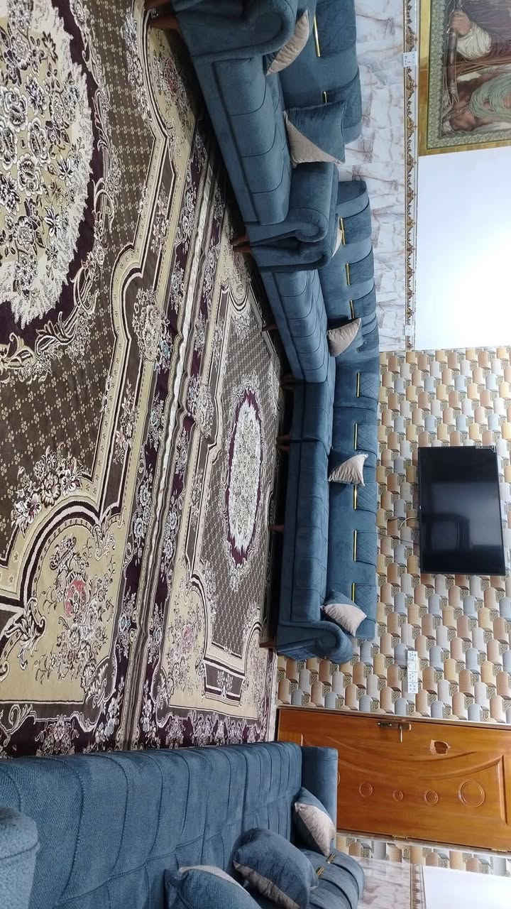 سلام عليكم من رخصه مدير الكروب المحترم
تخم ديوان كورنر قياس ١٤ متر ونص ٢٠ مقعد لون نيلي حبري فاتح مطعم ب بيجي تفصال خشب بلوك اسود كله الثقيل خالي من ال ان دي اف سفنج مضغوط مميز أول طبي بولستر قماش كتان ناعم تركي ضمان حقيقي ٥ سنوات جديد شغلنه معمل استفسار *********** متوفر واتساب اهلا وسهلا
