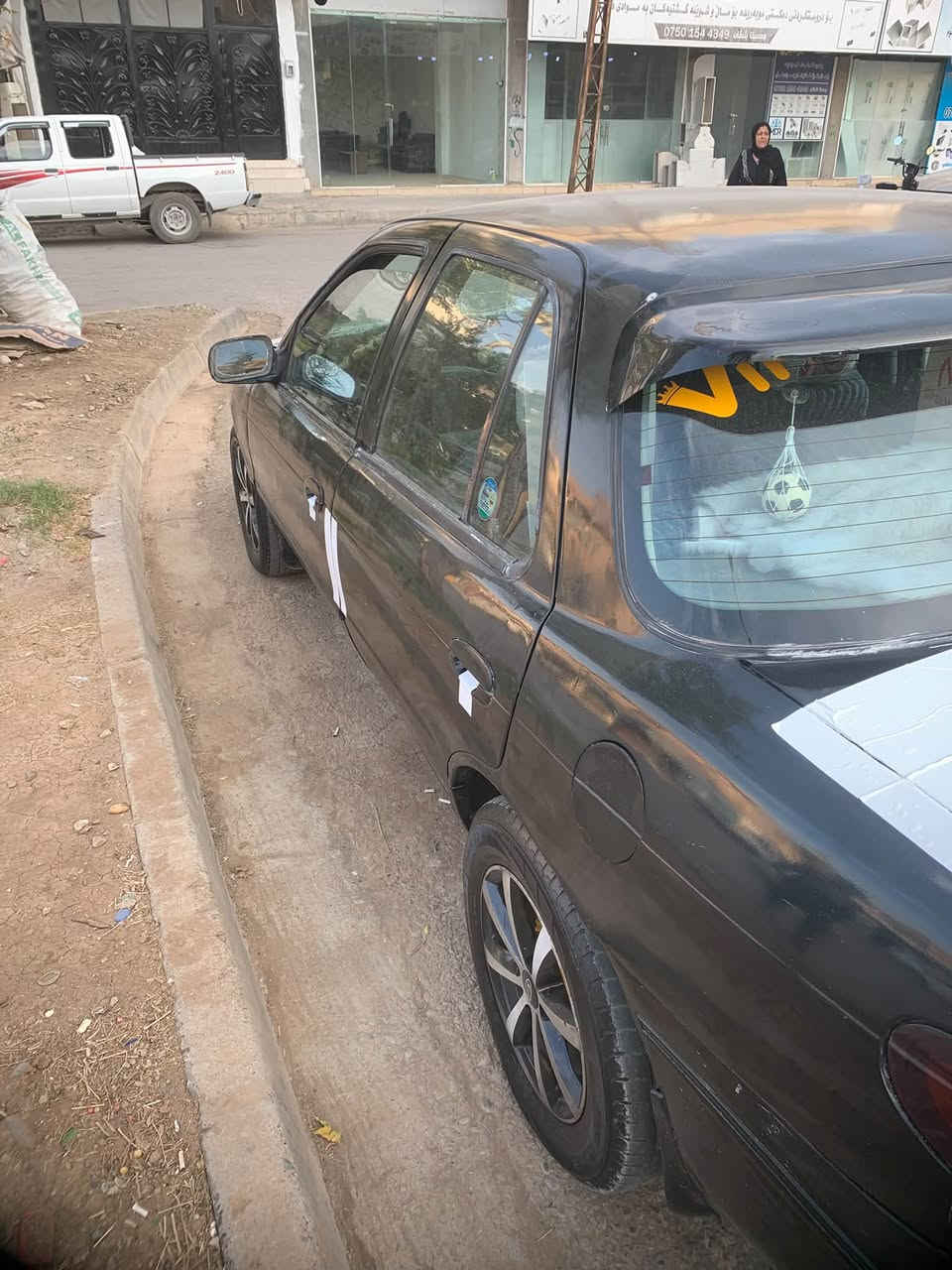 سەرەتا بەناوی خوای گەورە
کیا سیڤیا بۆ فرۆشتن
مۆدیل:1992
8بەخ
گێڕومەکینە بەشەرت
سارەکە ئاڕمو سەنەوی لەگەڵە
بەهەدیە ئەیدەم
کارەبای هەرهەمووگیانی ئیشەکات
لەڕوی کارەبای یەک نوقسانی نیە
تەبەرید بەس خازی ئەوێ
کامل پێشم توند کردۆتەوە
٤ تایەو ویلی لۆکی لەبنە
٤ جام کارەبای
شاشە ئایپاد
یەک نوقسانی نیە سارەکە
خایسی پێوە نەیە ناو دەبڵی لۆک لۆکە
بەوشەرتە ئەت دەمێ مەسرەفی تێدابوو پارەت ئەدەمەوە
پاوەرو برێک مەزبوت
ڕۆنی گێڕومەکینەی تازە گۆڕاوە
بەشەرت دەحمو لێدراو موسوبڕاوە
تازە کامل پۆڵیش کراوە
سارەکە ڕوبەڕو جوانترە نەک ڕسم
سحری کۆتای قفڵی ١٦ گەڵا
کەهاتی بۆسارەکە ئینجا ئەزانی ئەمە گەندەی بازاڕ نیە بە ١٢ و ١٣
شوێن : ڕانیە
***********
ئەدمینی دڵ🖤
