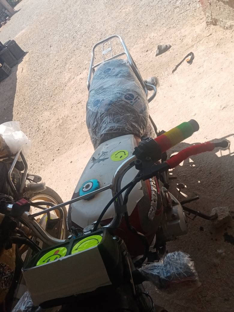 السلام عليكم موطور للبيع سافانا موديل ٢٠٢٠ محرك مفتوح ضفيرة جديد جوزة جديد محرك لا صرف والة بخار نشاط فول بية فقط من تبدل ثالث يفلت السعر ٣٢٥ وبية مجال شوية الاخاص مفتوح او الا تصال على رقم *********** واذ اكو امراوس ب ٢١ او ٢٢ هم راوس
