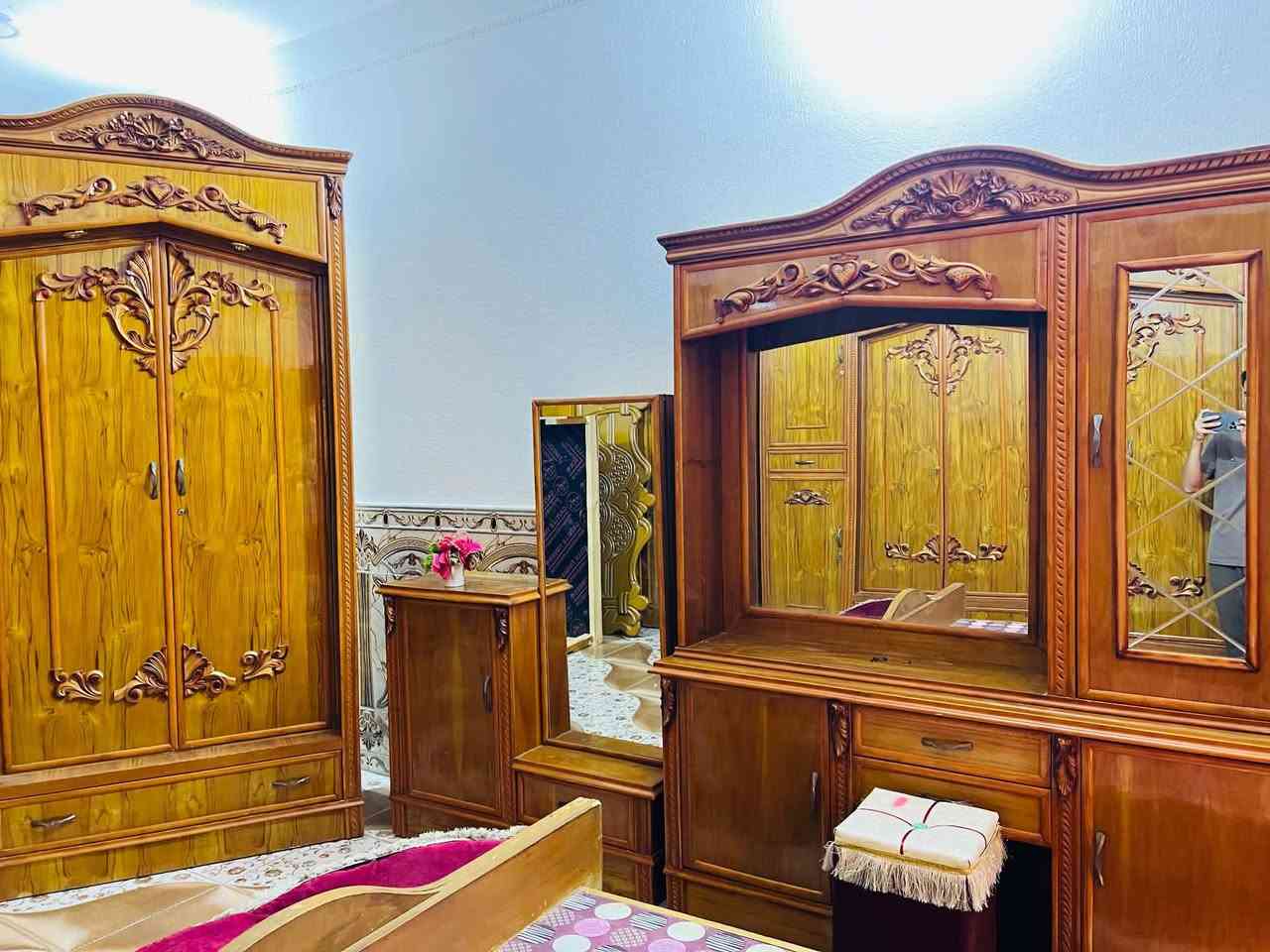 سلام عليكم يوجد غرفه نوم ملكي مستخدم شي قليل السعر مليون 800وبي مجال العنوان الرمانه الحويجه الاستفسار***********
