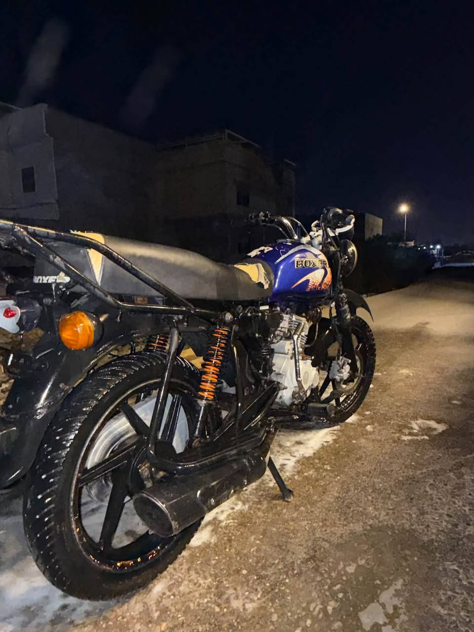 بوكسر ادوات للبيع السعر 675 قفل مكاني بصره تنومه دراجه مكفوله سرقه وعشاير ومكينته مامفتوحه نضيفه الدراجه تخبل نكره
سلف وكلشي شغال رقم ***********
