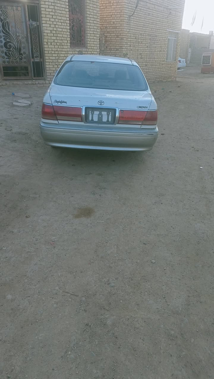 السلام عليكم سياره ملكه 2004 دكمتين ادوات كصه قماره  مكينه vvT  فول نضافه 
حداديه فول غرفه فول 
السياره جديده وحلوه السعر 30 وبيه مجال  المكان الناصريه
***********
