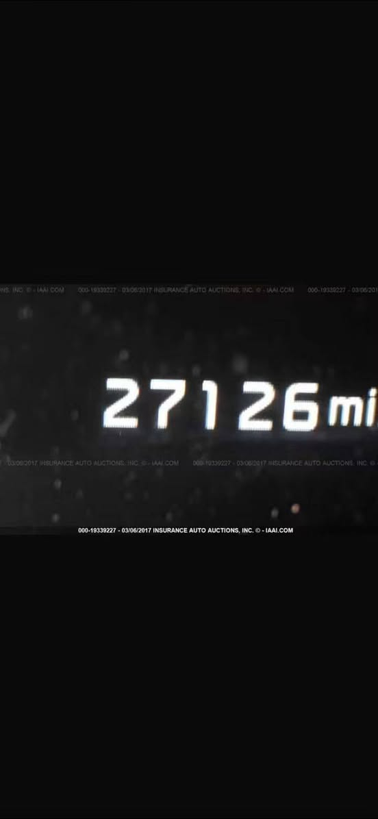 كيا كوريس • ٢٠١٥ • حادث امريكي