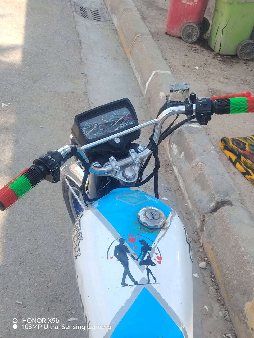 السلام عليكم سونلك 2021 كامل مكمل برغي مايعوزه تخم تاير جديد محرك سبانه ماممدوده عليه السعر قيم بل يحبه الله يرهم مراوس ***********

