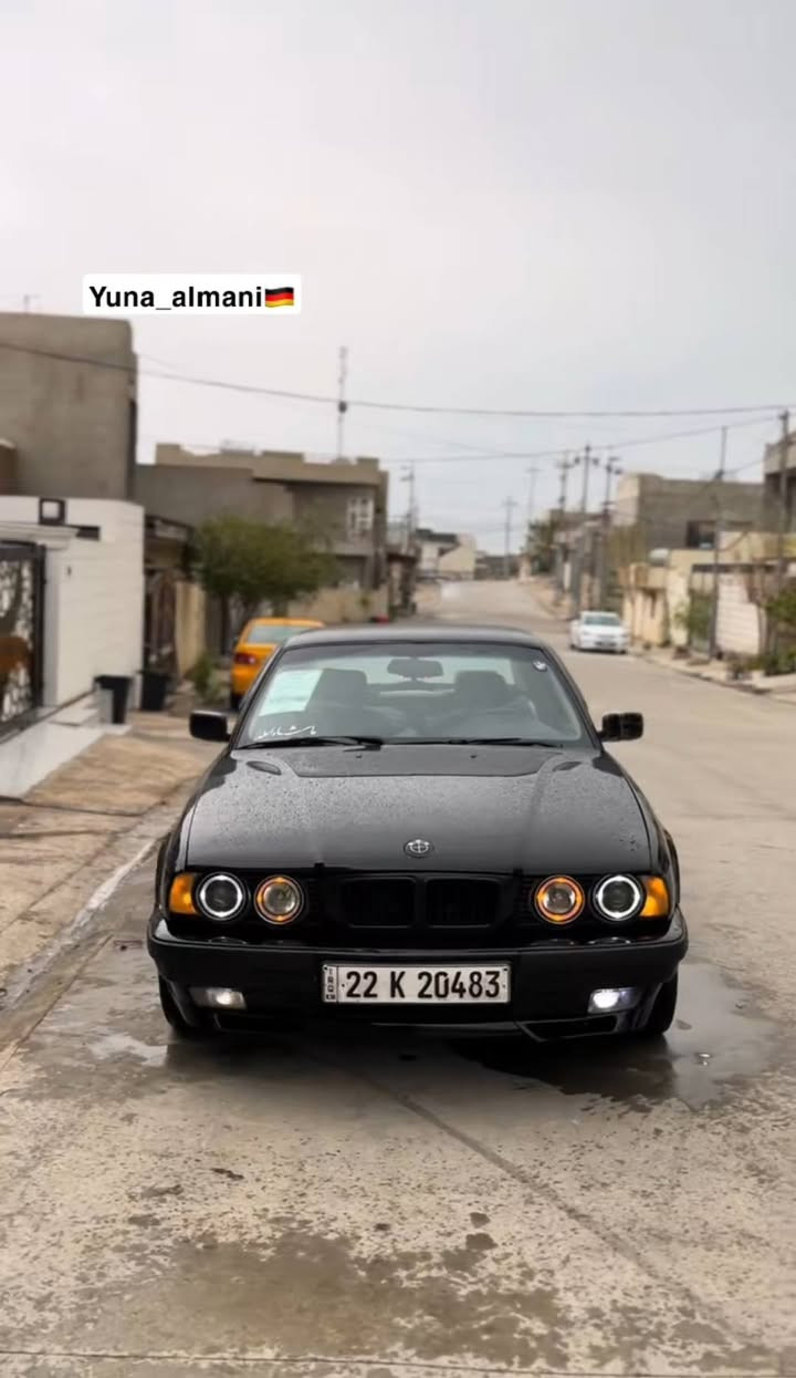 ‎بي ام دبليو 525 دیجتال 🚀✈️
‎موديل 1993 🚀🚀
‎مواصفات فول بس بدون سلايد 🚀
‎محرک کبس 
‎اربع جامات كهربائية 
‎داخل جلد 
‎کیر اوتو 
‎Abs
‎كشنات كهربائي
‎بردات بيلاد بردات أبواب خلفي هم بيلاد 
‎داخل اسود وصاج 
‎مود تحکم s - e - snow
‎بجم عريض 
‎دبل جكمجه دبل ايرباك 
‎دعاميات m 
‎ويل حصير بيلاد 
‎لایتات عدسە و زینون
‎شاشه ايباد
‎جامه اماميه بولارايز اصلي 
‎سياره اسود مصبوغه صبغ مثل شركه للجماليه
‎معمرها كامل بيدي نقص دينار ما بي کیر و محرک بشرط
‎صدر جديد صبغ جديد تبريد مرکزی كلشي كلشي بيدي مسوي تعمير كامل 
‎سنويه جديد 2029 رقم اربيل دولي
‎بيها دفتر بانزين 
‎وسعر بلاشششش خابروني علي واتساب او علی خاص رقم مقفول  واتساب عاي رقم *********** 
‎مكان سياره كركوك

نص مكتوب في الصور:
- Yuna_almani🇩🇪.
- Yuna_almani🇩🇪。
- Yuna_almani🇩🇪
- Yuna_almani