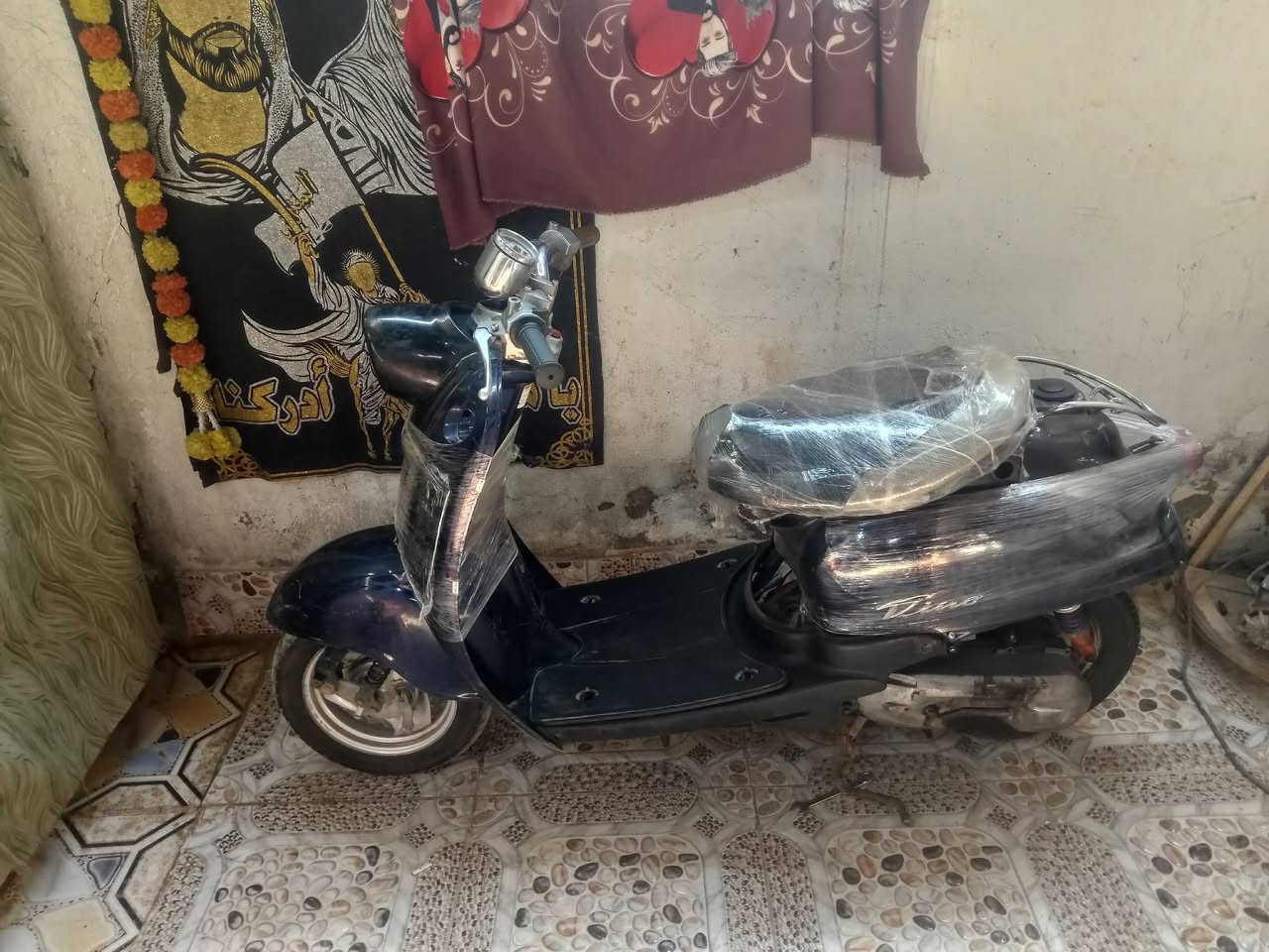 سلام عليكم مصريه للبيع شغاله سلف هندرلايت بك لايت تايرات جدد مكينه ناعمه شلعه ومشي كل نقص مابيه ماعده الباتري لسلف سعره 175 وبيه مجال مكاني ناصريه مركز حي الزهرا يم علوت السمج شراي اتصل وخادمك ***********
