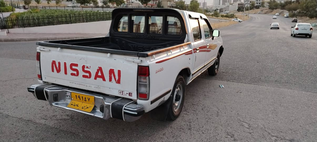 نیسان بۆفرۆشتن مۆدێل 2002ناوسور تبریدوپاوەر دەبڵ گێچ جام کارەبا ئاوێنە کارەبا قفڵ مەرکەزی  مەکینە بەخاخ تەبرید لەسەرسویچ سەنەوی ژینگەی دراوەو بەسەرچوە سەیارەکە پێشوشانوسەقفی هیچی پێوەنیە لابۆدیەکی بۆیاخە لەکەڵ نیودرگا سەیارەکە ماڵی دۆستە واحسابکە دوهەزارو هەشتە *********** شربازهير, السليمانية
