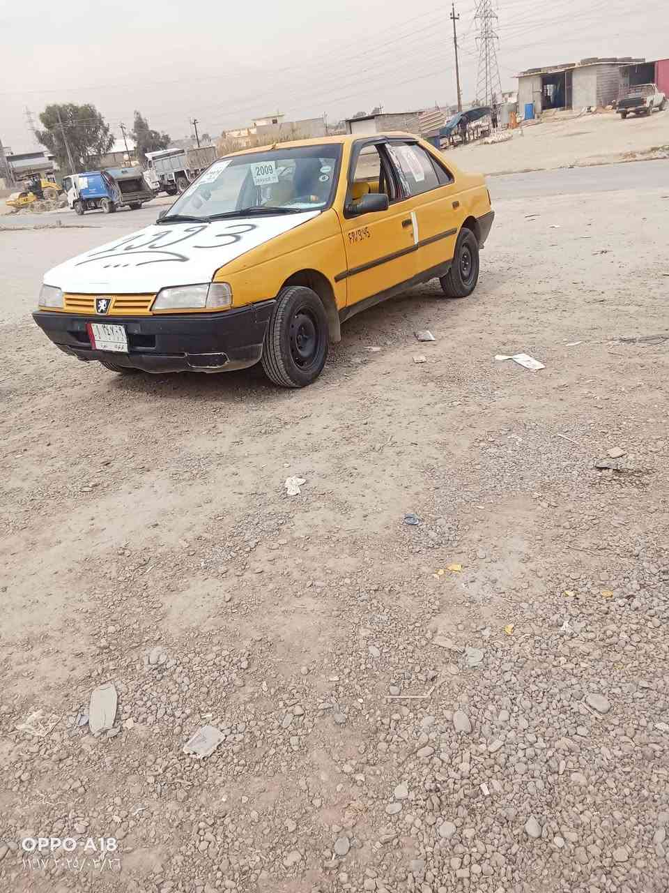 بيجو للبيع موديل 1993 رقم كركوك مشروع وطني عليها هيا 400 ألف غرامات صفر شرط الوكاله والتحويل السعر 18 وبيها مجال مكان سياره موصل الأيمن العبور.    اتصل عل رقم ***********

