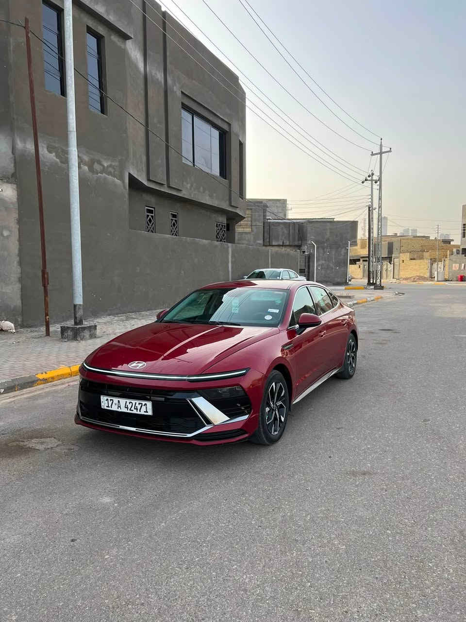 سوناتا مديل 24 
لون ماروني مميز
محرك 2500 تنفس طبيعي 
حساس رادار امامي خلفي توقف تلقائي 
حجر بيئه 
تشغيل عن بعد
شاشه كبيره متصله 
مصابيح لد LED

كفاله عامه فقط بارد طرف البنيد مثل ماموضح بسونار 
رقم مثنى شهداء باقي سنه وتصير حره

للاستفسار ***********
