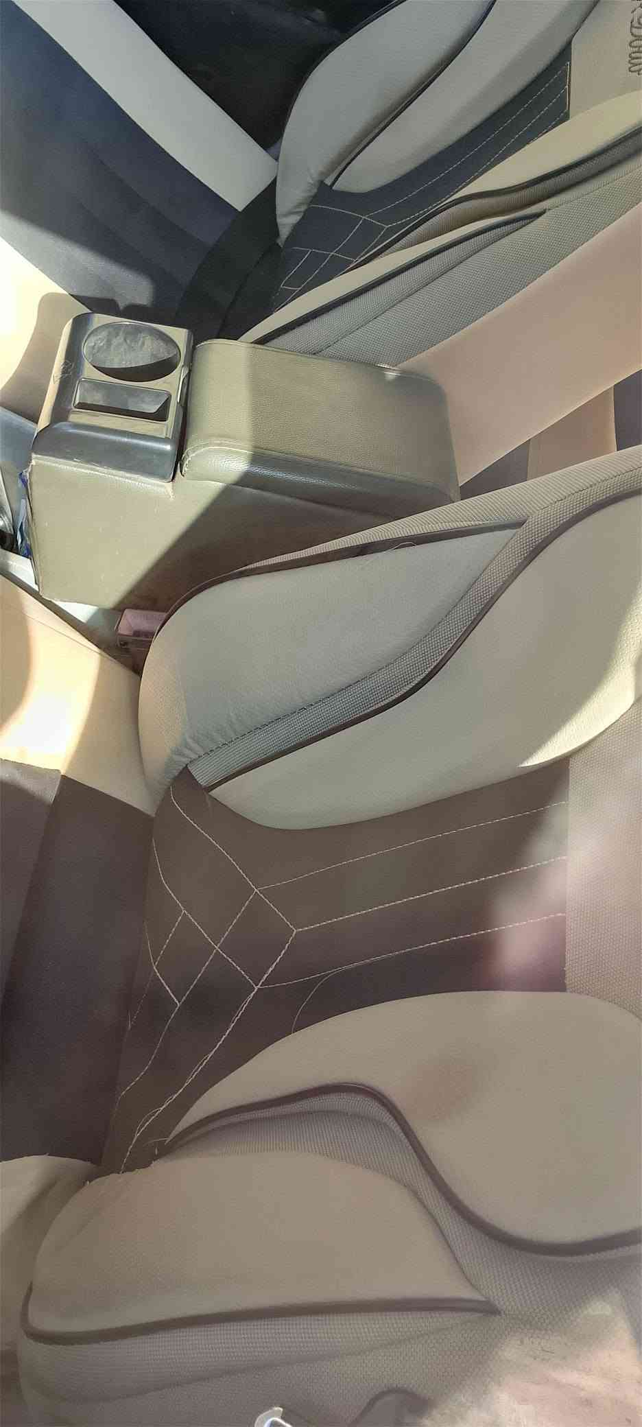 سياره مارسدس دب موديل 90 رقم كربلاء مكانها كربلاء باسمي كير محرك محور نضيف جدا السعر 52
 ***********
