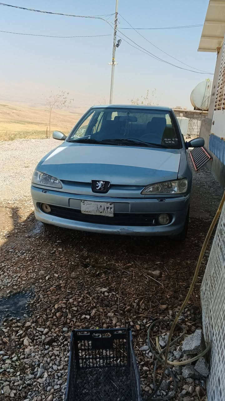بیجۆ306مۆدیل2003ئارمی پلاستیک سلیمانی گیرو مەکینبەشەرت گەرمی فلج کاربای گشتی بەشەرت 4تایە ویل لۆک لەسەر دینار مسرفی نیە سعری 19مجالکی براینە ژماری مۆبایل***********
