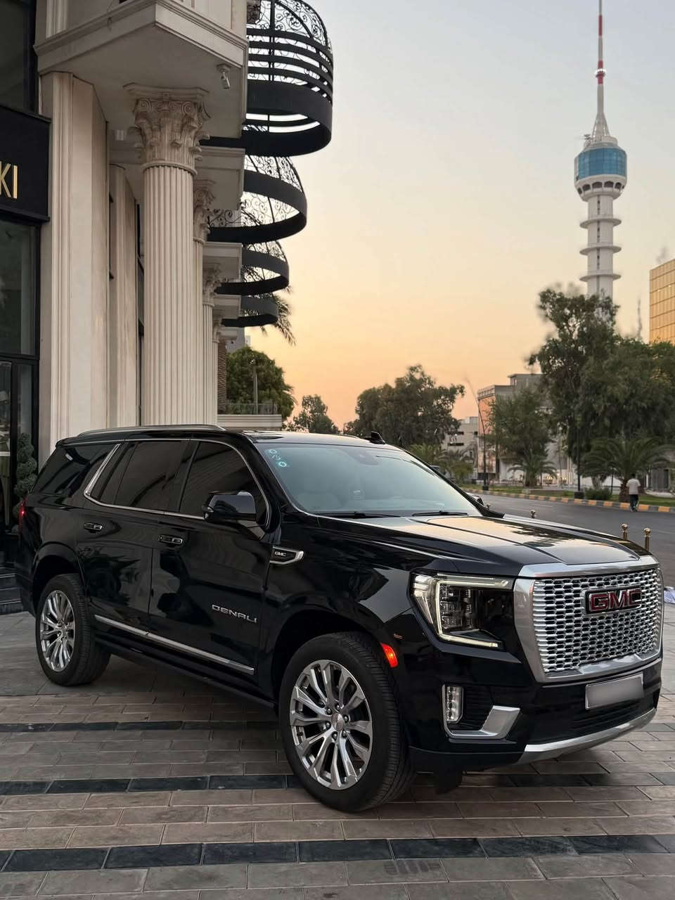 جمسي دينالي 2024 
ضمان وكالة المنصور 
مغلفه ppf ضمان ١٠ سنوات 
ماشية ١٥ الف فقط 
رقم بغداد مميز مكرر تحويل ثاني يوم
السيارة كفالة من الصبغ والبارد والدبل كود
السعر 600$ وبيهه مجال بسيط 
مكان السيارة بغداد البلديات 
رقم الهاتف / واتساب ***********
