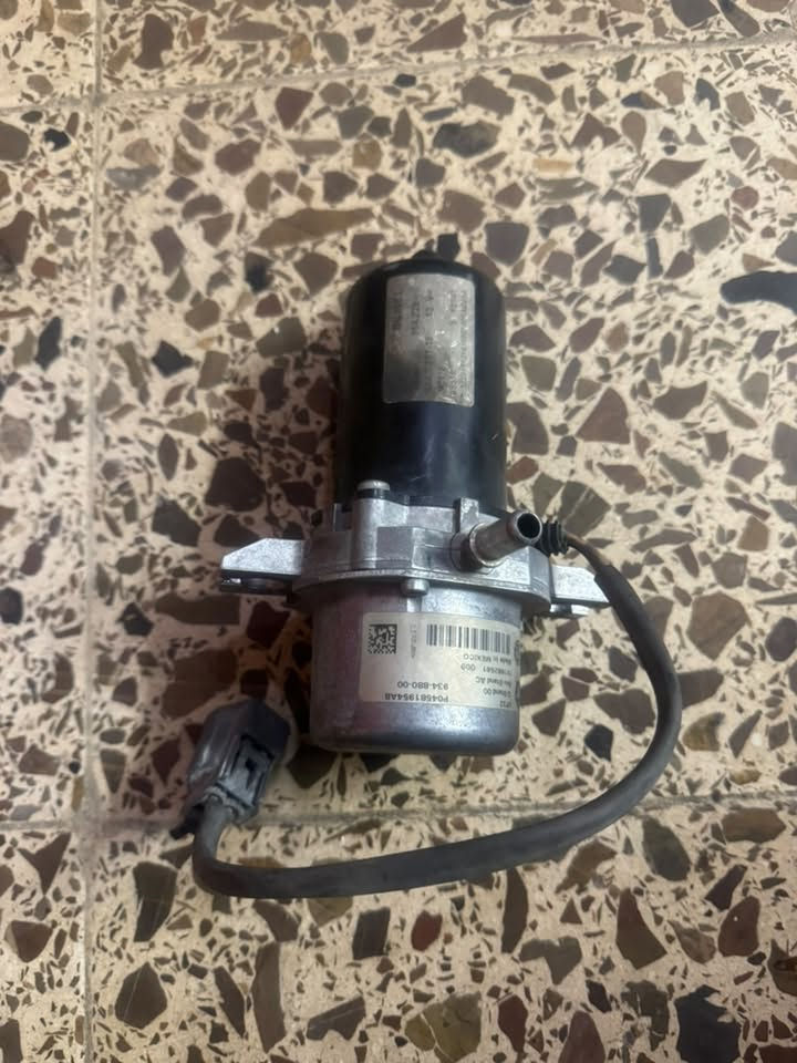 سلام عليكم فاكيوم هواء جيب جديد كصه شرط الشغل رايده ب ٧٠ مكان بغداد شعب ***********
