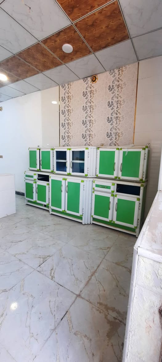 بيت للبيع ٥٠ متر عمود ٣١٧ لجوه بالخط الثاني بعده ما مسكون ١٨ وبي مجال قليل ***********
