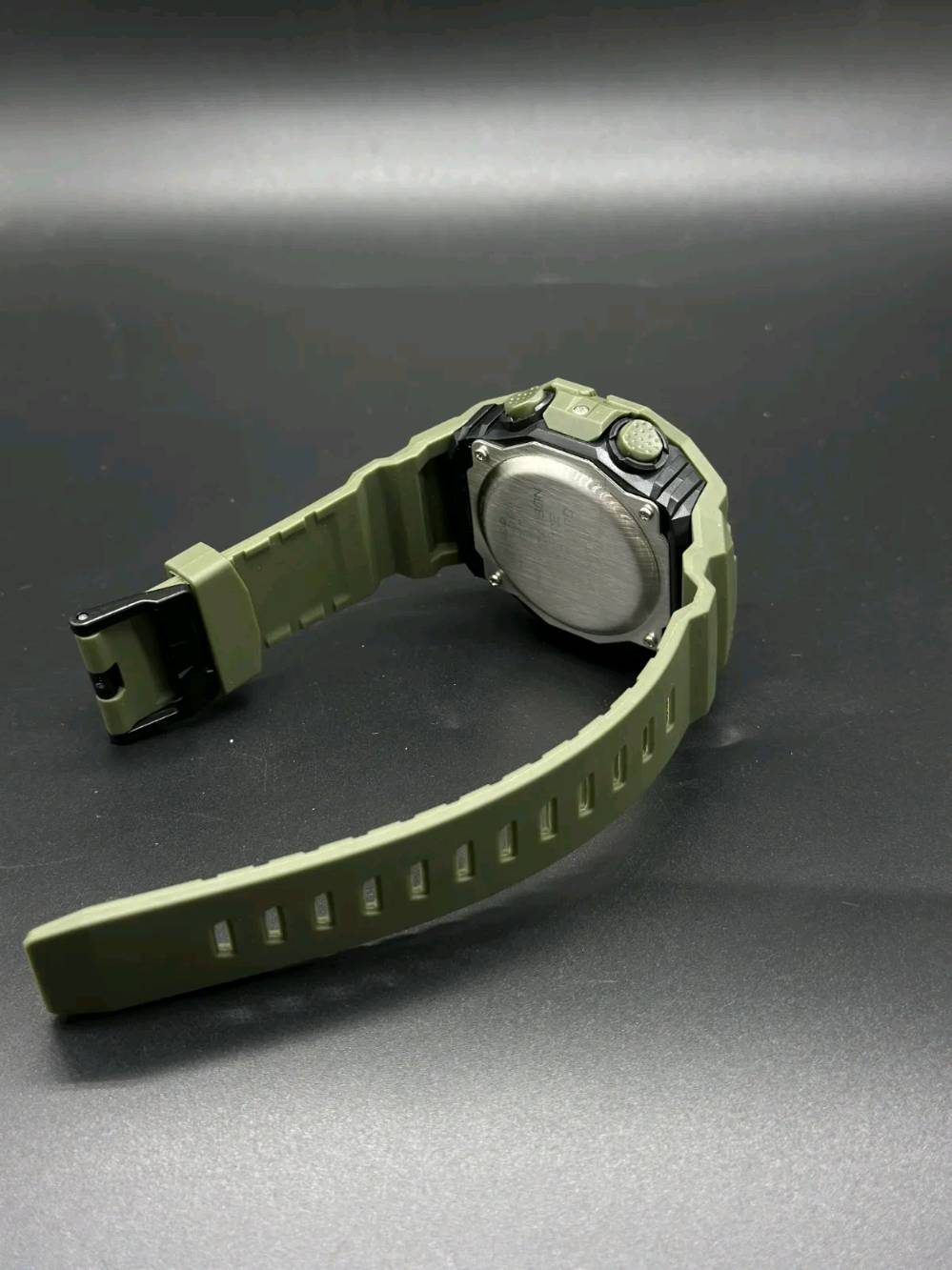 كاسيو G-SHOCK • زيتوني عسكري • جديد