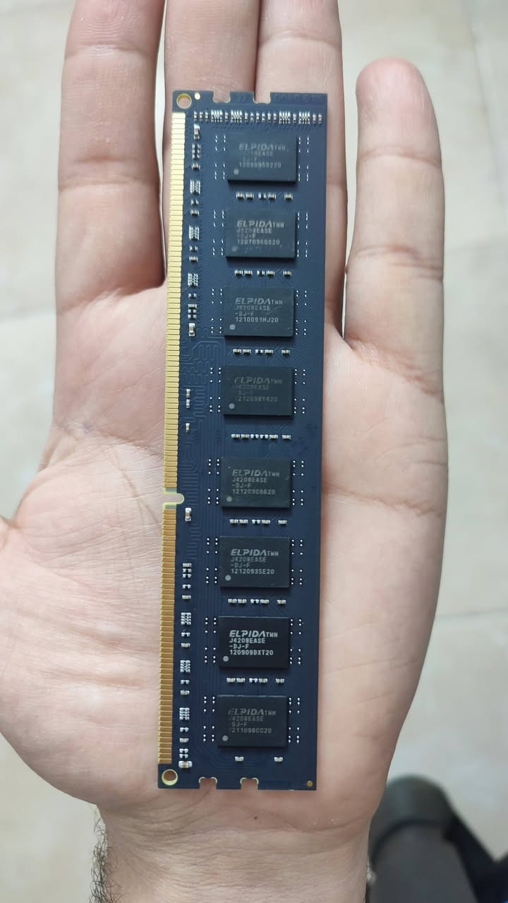DDR3 • ١٦ جيجا • قطعتين ٨ جيجا