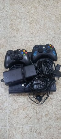 اكس بوكس 360 • ٣٢٠ جيجا • ٢٠+ ألعاب